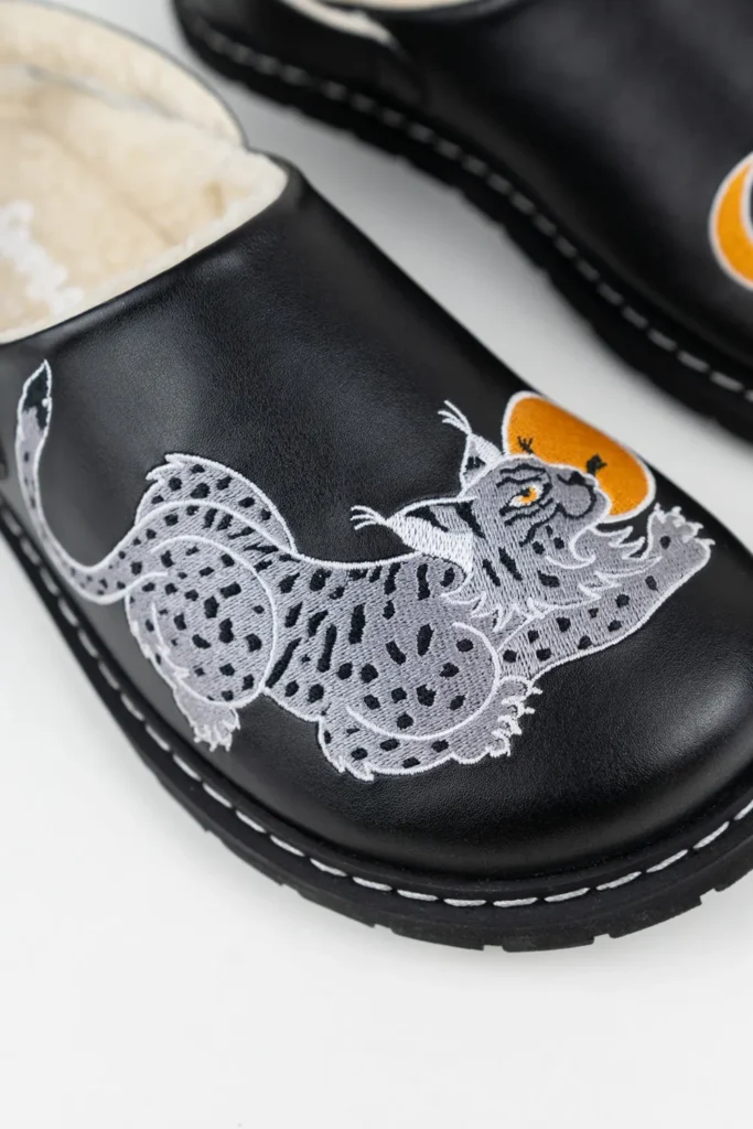 Diseño de lince en zapatos