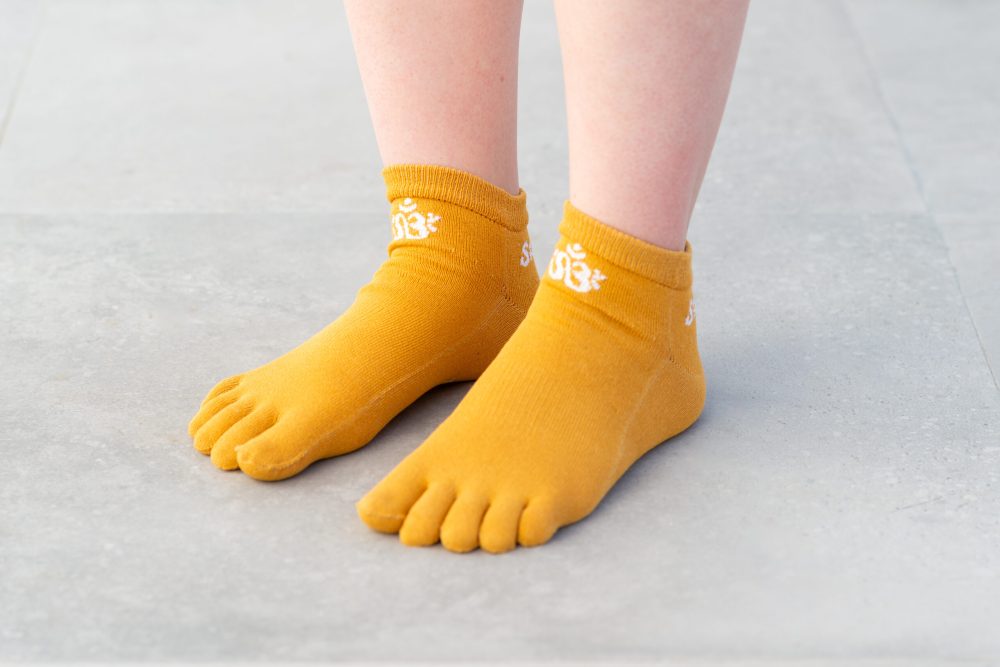 Viscose toe socks